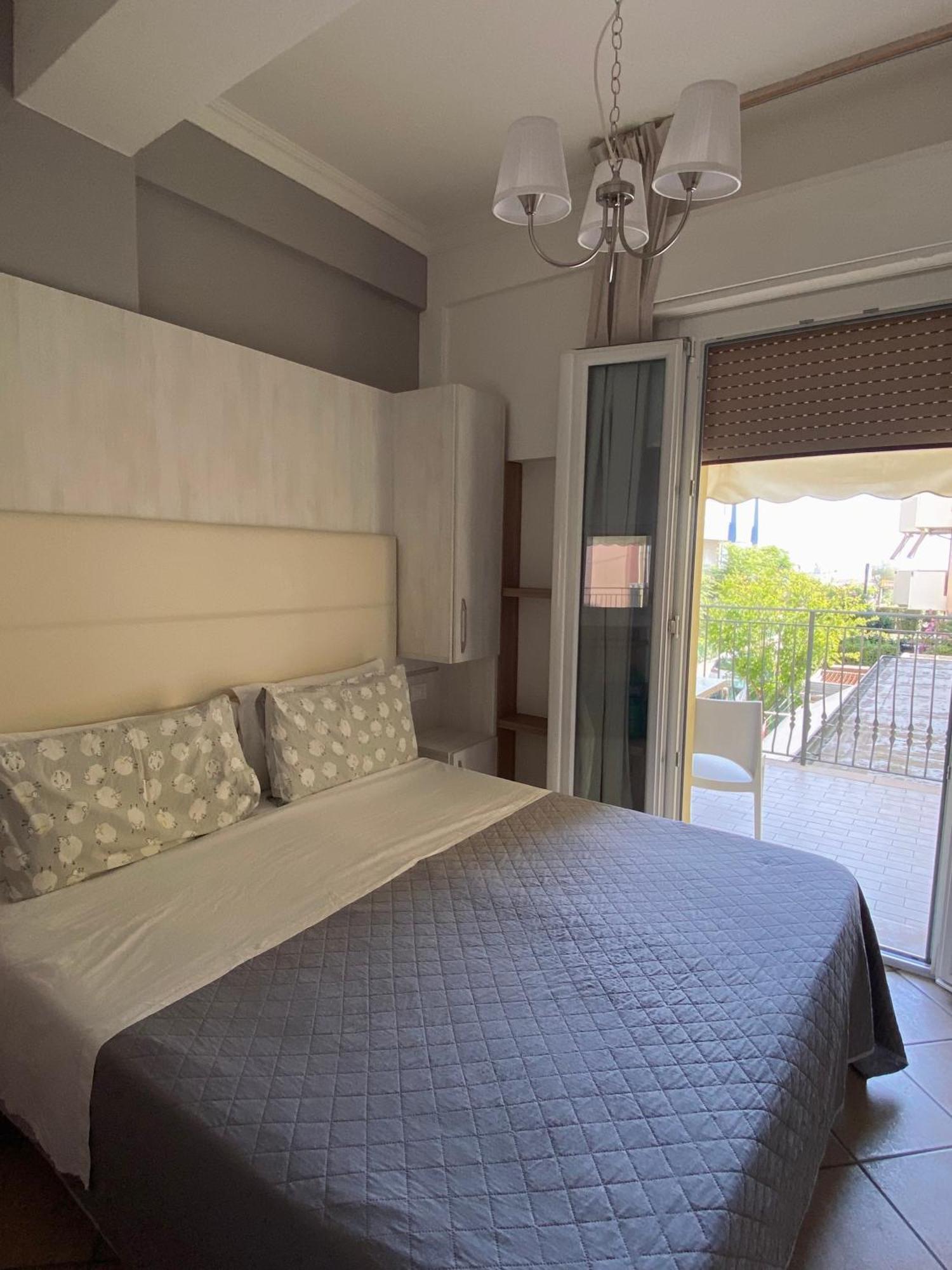 Hotel Explorer Cervia Exterior foto